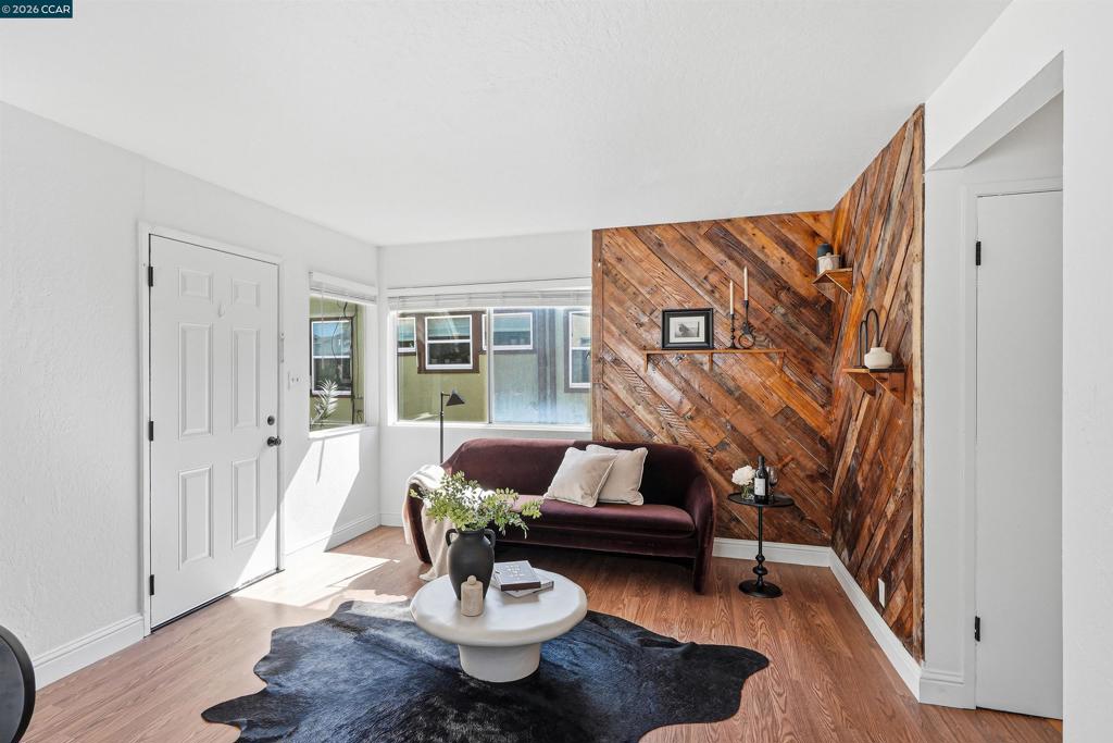 2114 Gaynor Ave