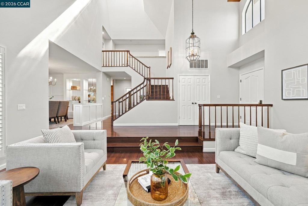 1154 Calder Ln