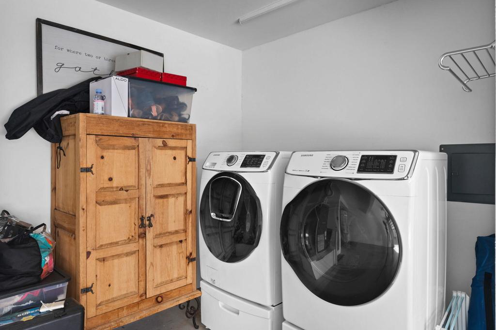 Ironwood Country Clu - Residential Lease