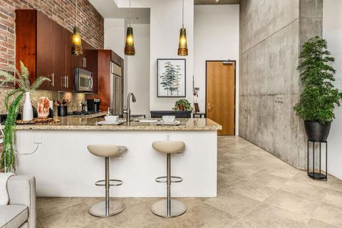 1050 Island Avenue 711 San Diego CA 92101