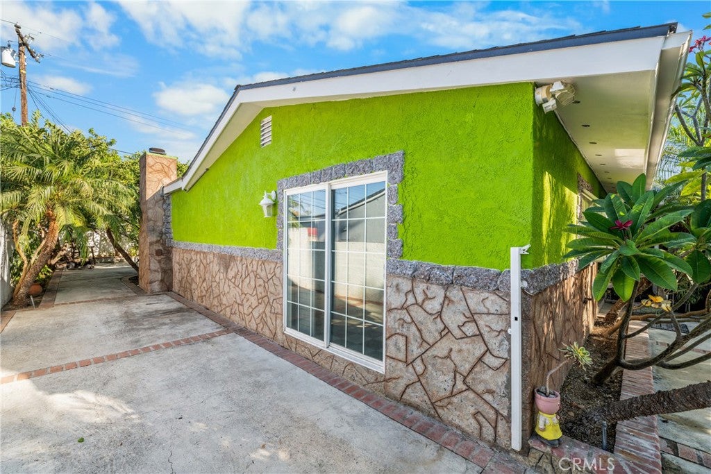 438 Cabana