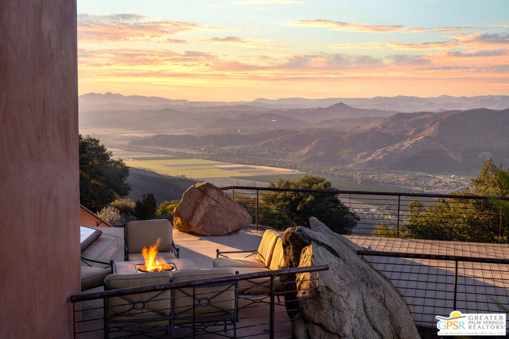 19210 Highland Hills Drive