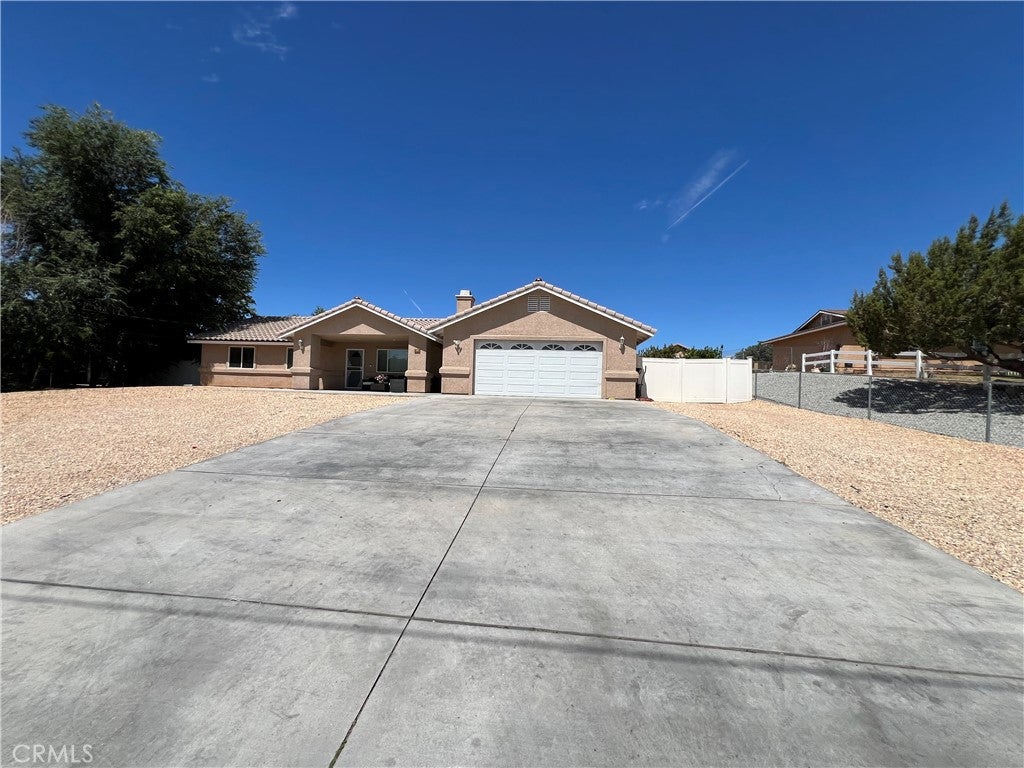 9220 Jacaranda