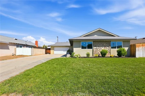 4377 Newby Dr, Riverside, CA 92505 - MLS#: IG26220536