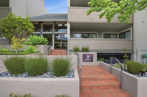 Photo of 793 Elm Street #21, San Carlos, CA 94070 (MLS # ML82042798)