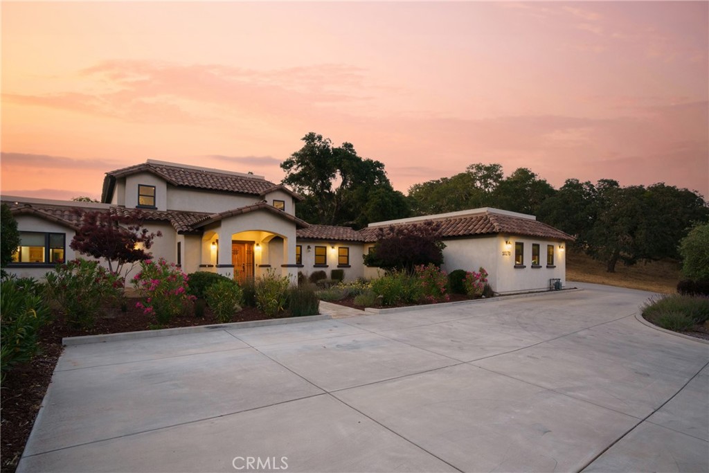 10270 Santa Ana Road