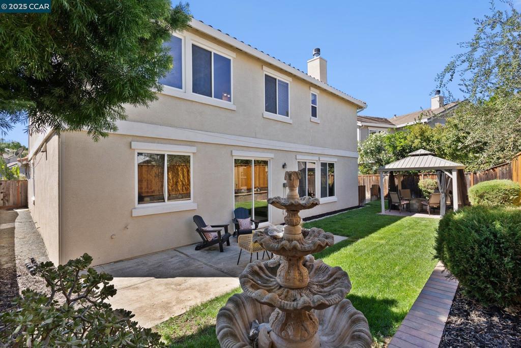 2710 Presidio