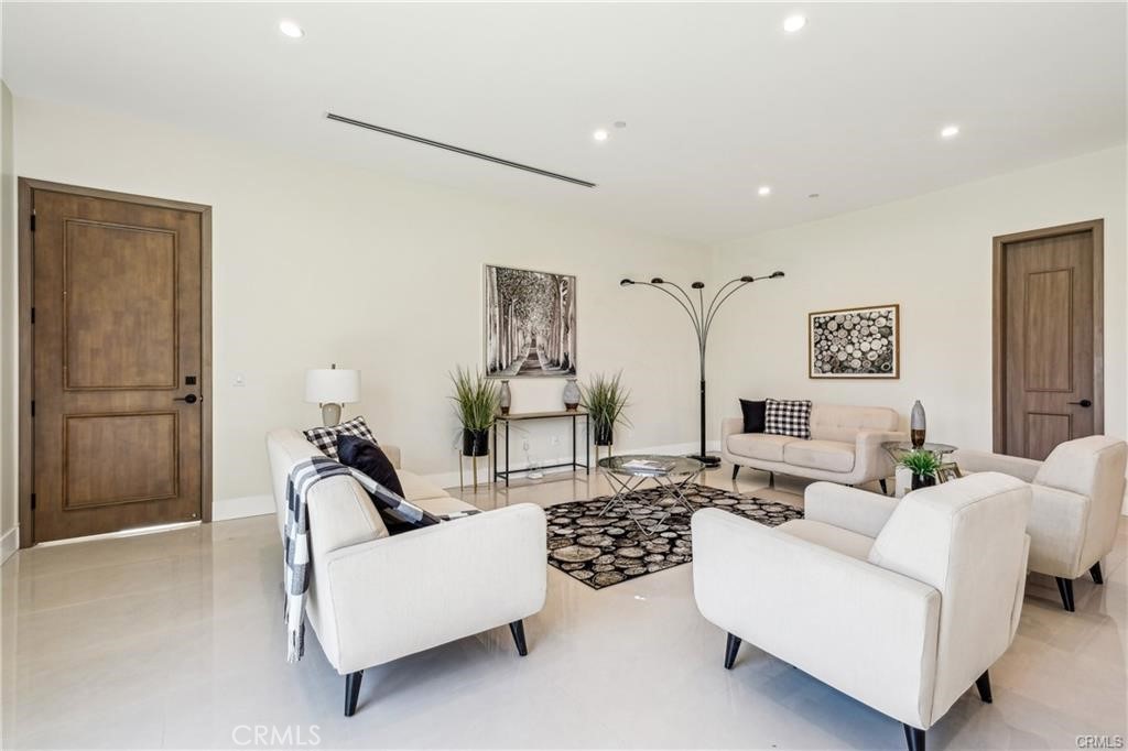 10349 Mapledale Street