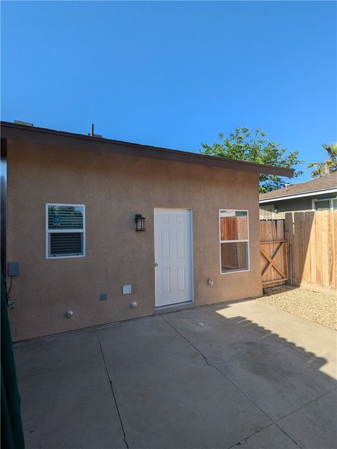 Photo of 1209 Wilson RD Rd #A, Bakersfield, CA 93304 (MLS # SR26093067)