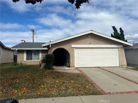 Photo of 20002 Tajauta Ave, Carson, CA 90746 (MLS # SB26097262)