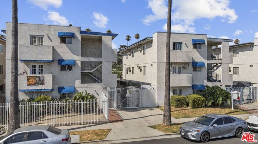 Discover this spacious first-level 1-bedroom, 1-bath apartment offering approximately 600sq ft of comfortable living space in the heart of Van Nuys. Featuring an open floor plan with abundant natural light, this home is enhanced by sleek laminate flooring throughout. The bright and airy living areas provide a welcoming atmosphere, while the well-designed layout offers both functionality and comfort. Enjoy the convenience of 1 assigned parking space and a prime location close to shopping, dining, and public transportation. A perfect blend of space, style, and accessibility!