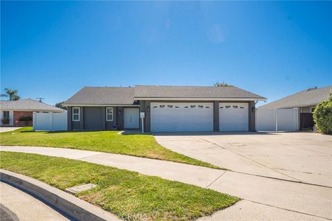 Photo of 724 Longfellow Dr, Placentia, CA 92870 (MLS # OC26059669)