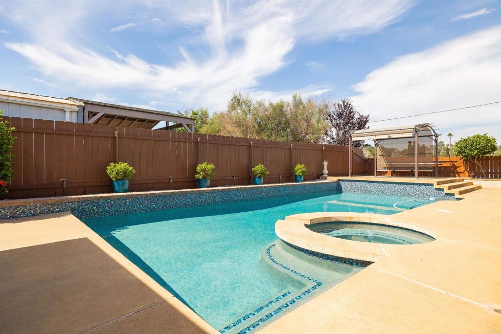 1010 Ellen Lane