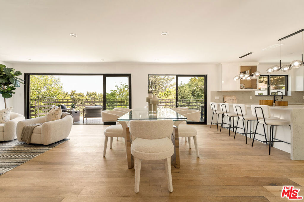 11587 Sunshine Terrace