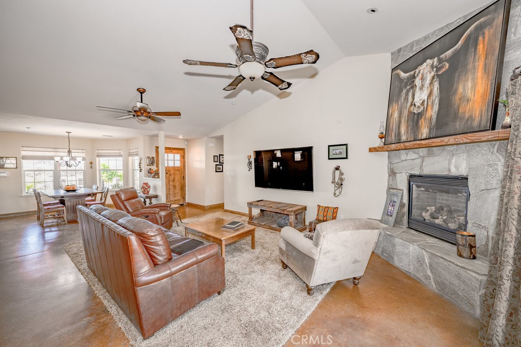 Custom Agua Dulce (CADUL) - Residential