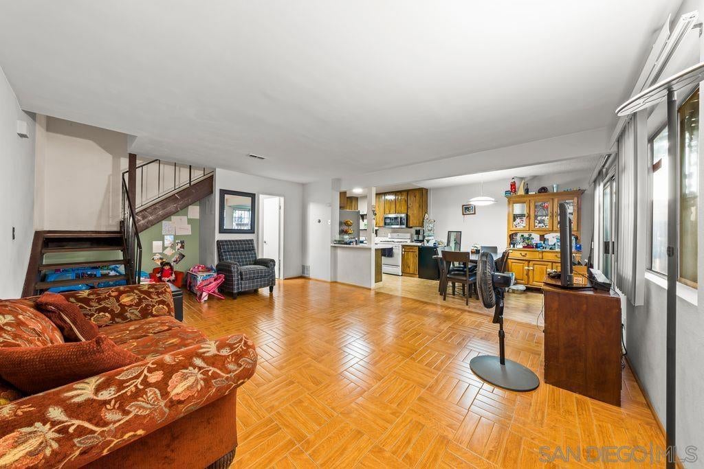 1302 W San Ysidro Unit C