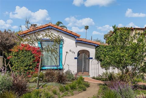 Photo of 9125 Beverlywood St, Los Angeles, CA 90034 (MLS # SR26065000)