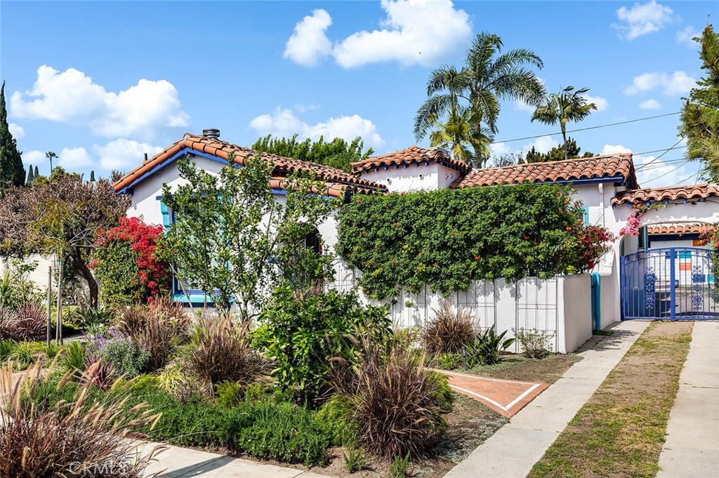 9125 Beverlywood