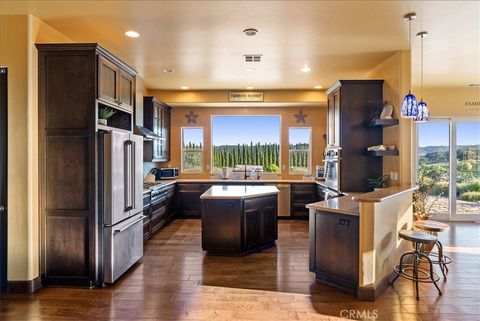 Tiny photo for 5250 Vineyard Dr, Paso Robles, CA 93446 (MLS # NS26054593)