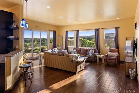 Tiny photo for 5250 Vineyard Dr, Paso Robles, CA 93446 (MLS # NS26054593)