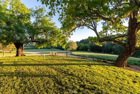 Tiny photo for 5250 Vineyard Dr, Paso Robles, CA 93446 (MLS # NS26054593)