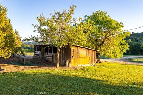 Tiny photo for 5250 Vineyard Dr, Paso Robles, CA 93446 (MLS # NS26054593)