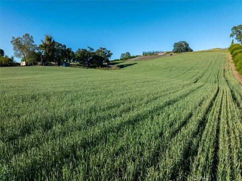 Tiny photo for 5250 Vineyard Dr, Paso Robles, CA 93446 (MLS # NS26054593)