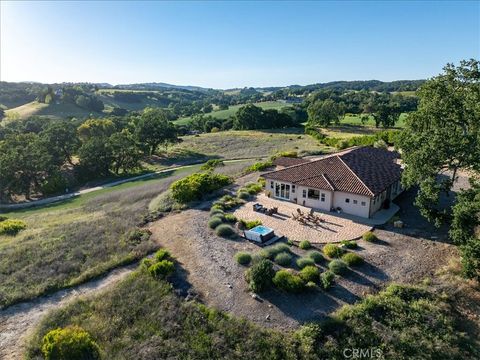 Tiny photo for 5250 Vineyard Dr, Paso Robles, CA 93446 (MLS # NS26054593)