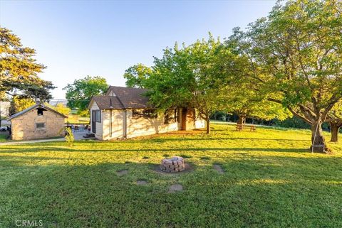 Tiny photo for 5250 Vineyard Dr, Paso Robles, CA 93446 (MLS # NS26054593)