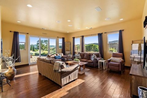 Tiny photo for 5250 Vineyard Dr, Paso Robles, CA 93446 (MLS # NS26054593)