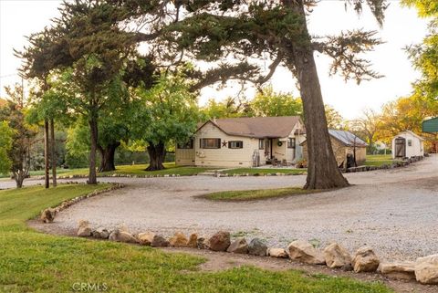 Tiny photo for 5250 Vineyard Dr, Paso Robles, CA 93446 (MLS # NS26054593)