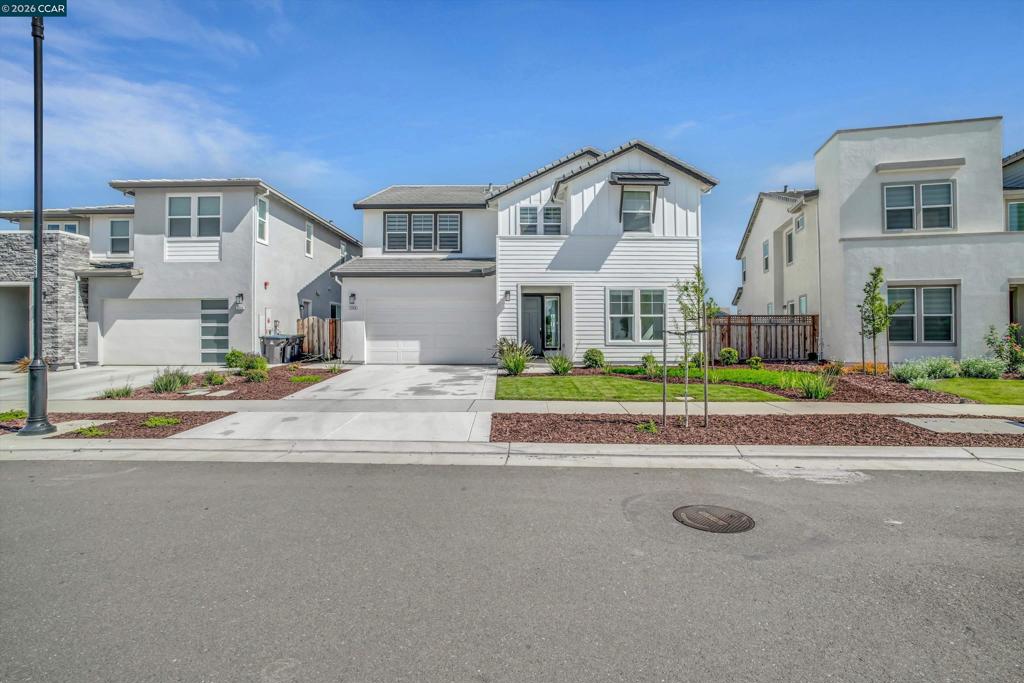 3368 Mulholland Dr