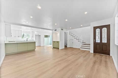 Photo of 619 N Wilson Avenue #A, Pasadena, CA 91106 (MLS # CV25245819) Photo of 619 N Wilson Avenue #A, Pasadena, CA 91106 (MLS # CV25245819)