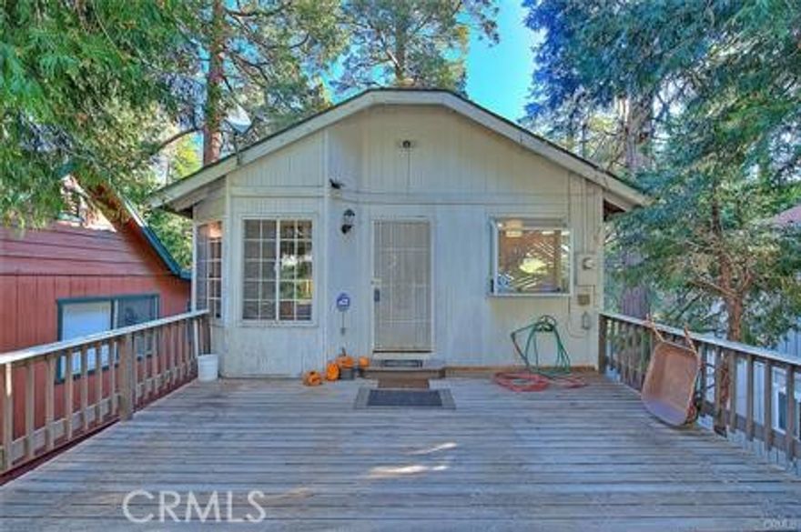 Seller says existing 6% FHA loan at 295000 is assumable, bring in enough money to cover the closing costs and let’s close before thanksgiving!

Great commuter location only 5 minutes from highway 18. Built in 1990 with a 2 car parking deck, a big yard and fabulous tree house views from 2 balconies. Beautiful wood ceilings, an amazing brick fireplace, a pantry in the kitchen, an indoor laundry and a build up area below for extra storage. There is a half bath upstairs and downstairs are 2 bedrooms, both with walking closets. Full bath off the primary bedroom along with 2 closets and a private balcony- come take a look!