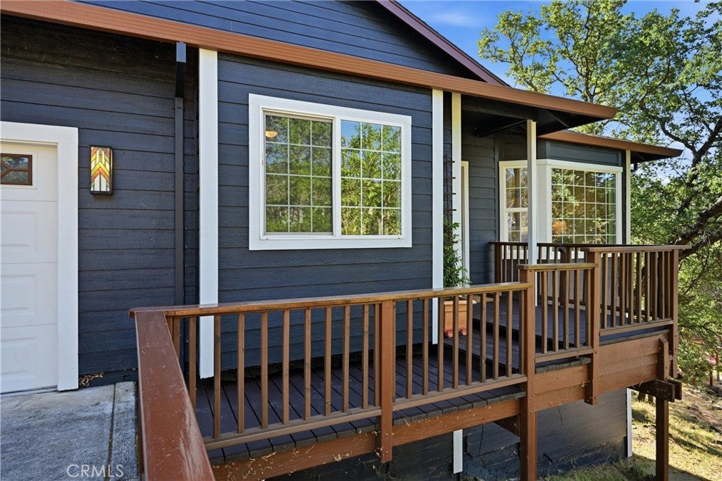 19345 Moon Ridge