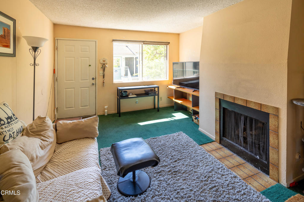 102 E Ventura Street D