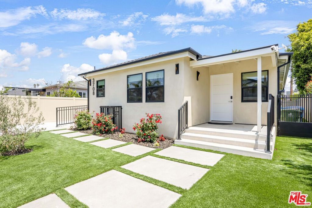 Photo of 3708 Greenfield Avenue, Los Angeles, CA 90034 (MLS # 26839707)