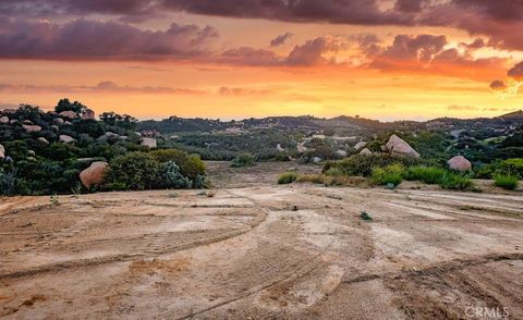 42050 Avenida Escala Murrieta CA 92562