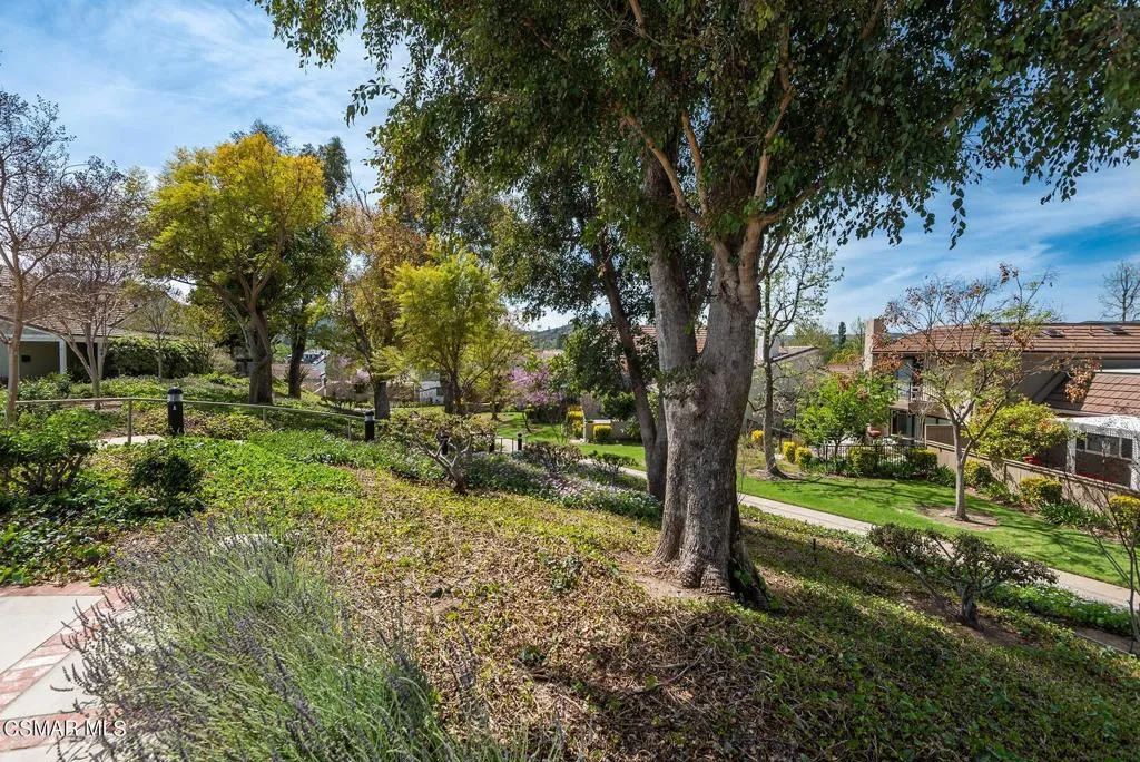 Westlake Village, California 91361, United States, 3 Bedrooms Bedrooms, ,3 BathroomsBathrooms,Residential,Active,175816