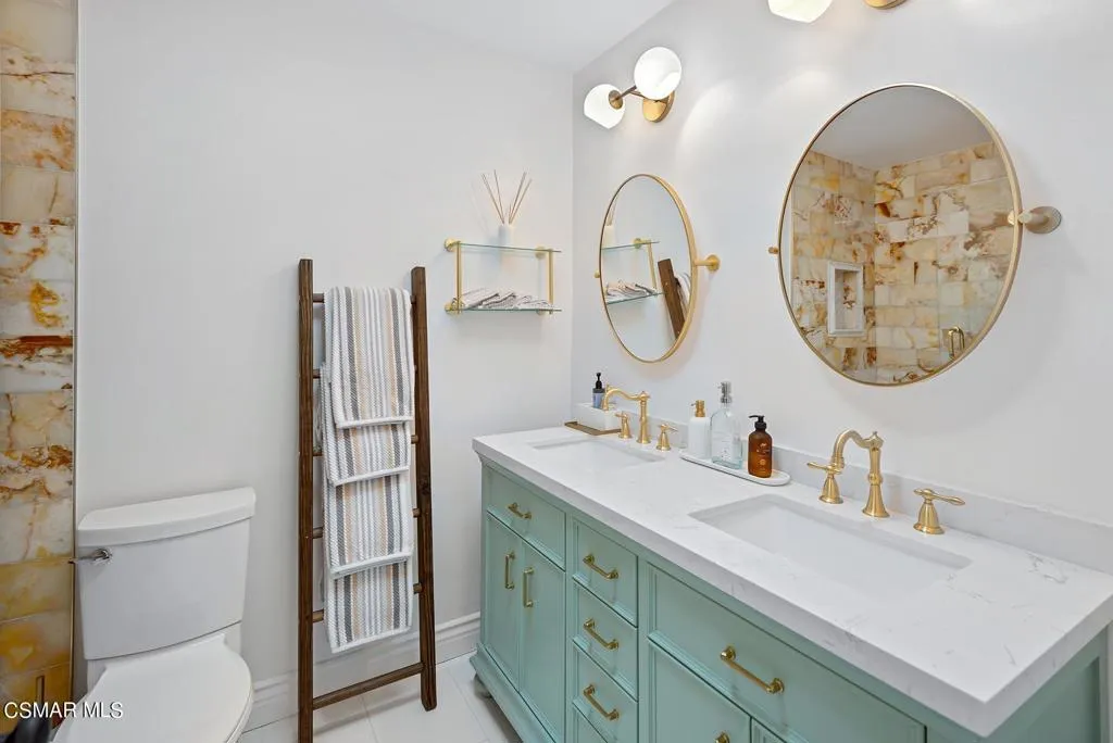 Westlake Village, California 91361, United States, 3 Bedrooms Bedrooms, ,3 BathroomsBathrooms,Residential,Active,175816