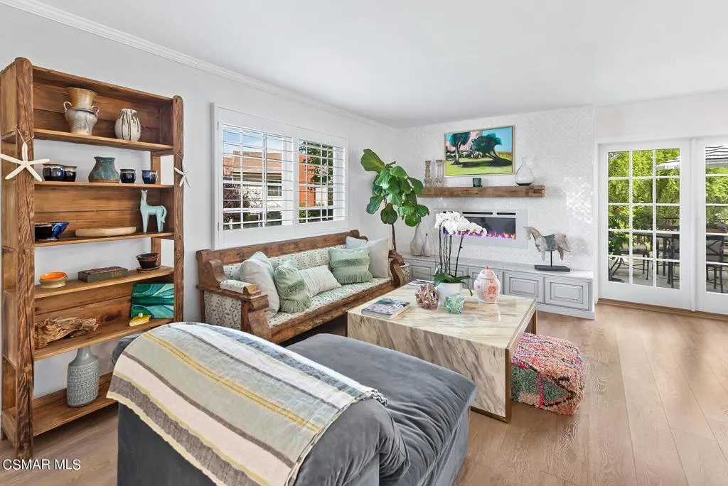 Westlake Village, California 91361, United States, 3 Bedrooms Bedrooms, ,3 BathroomsBathrooms,Residential,Active,175816