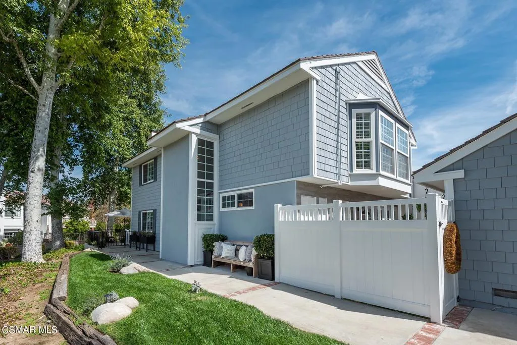 Westlake Village, California 91361, United States, 3 Bedrooms Bedrooms, ,3 BathroomsBathrooms,Residential,Active,175816