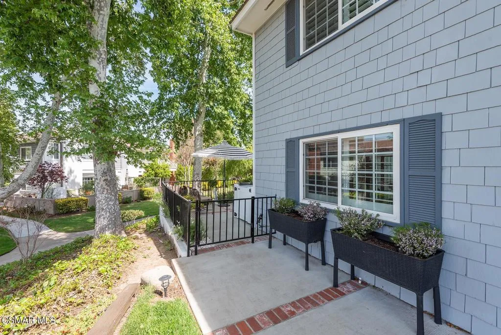 Westlake Village, California 91361, United States, 3 Bedrooms Bedrooms, ,3 BathroomsBathrooms,Residential,Active,175816