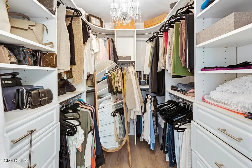 Westlake Village, California 91361, United States, 3 Bedrooms Bedrooms, ,3 BathroomsBathrooms,Residential,Active,175816