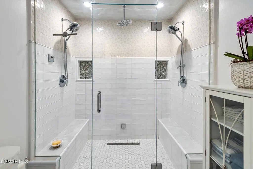 Westlake Village, California 91361, United States, 3 Bedrooms Bedrooms, ,3 BathroomsBathrooms,Residential,Active,175816