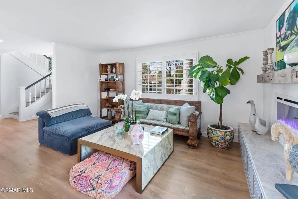 Westlake Village, California 91361, United States, 3 Bedrooms Bedrooms, ,3 BathroomsBathrooms,Residential,Active,175816