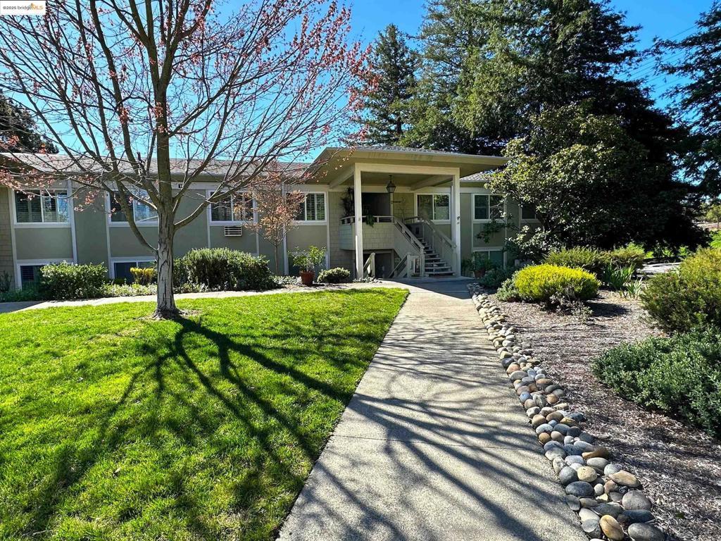 ROSSMOOR - Residential Lease