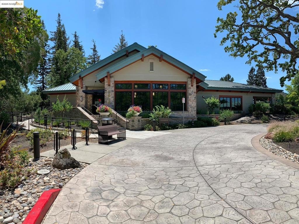 ROSSMOOR - Residential Lease