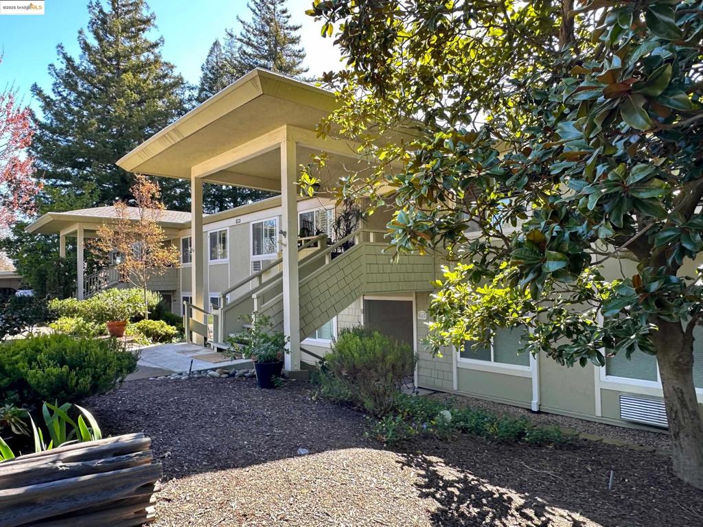 ROSSMOOR - Residential Lease