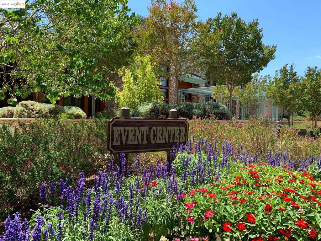 ROSSMOOR - Residential Lease